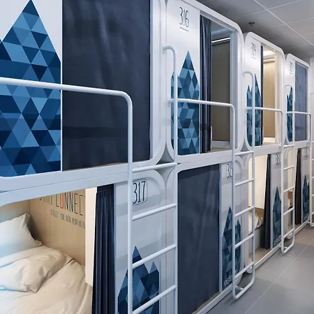 Ostelzzz Hostel Milánó