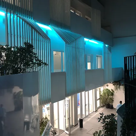 Ostelzzz Hostel Milánó