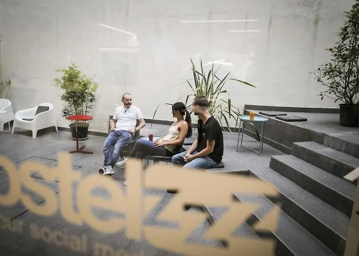 Ostelzzz Hostel Milánó