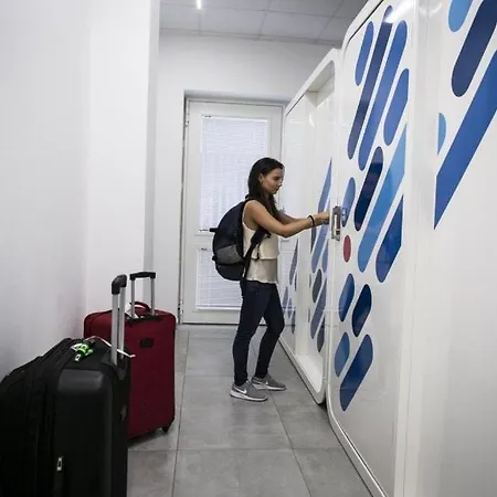 Hostel Ostelzzz Milan